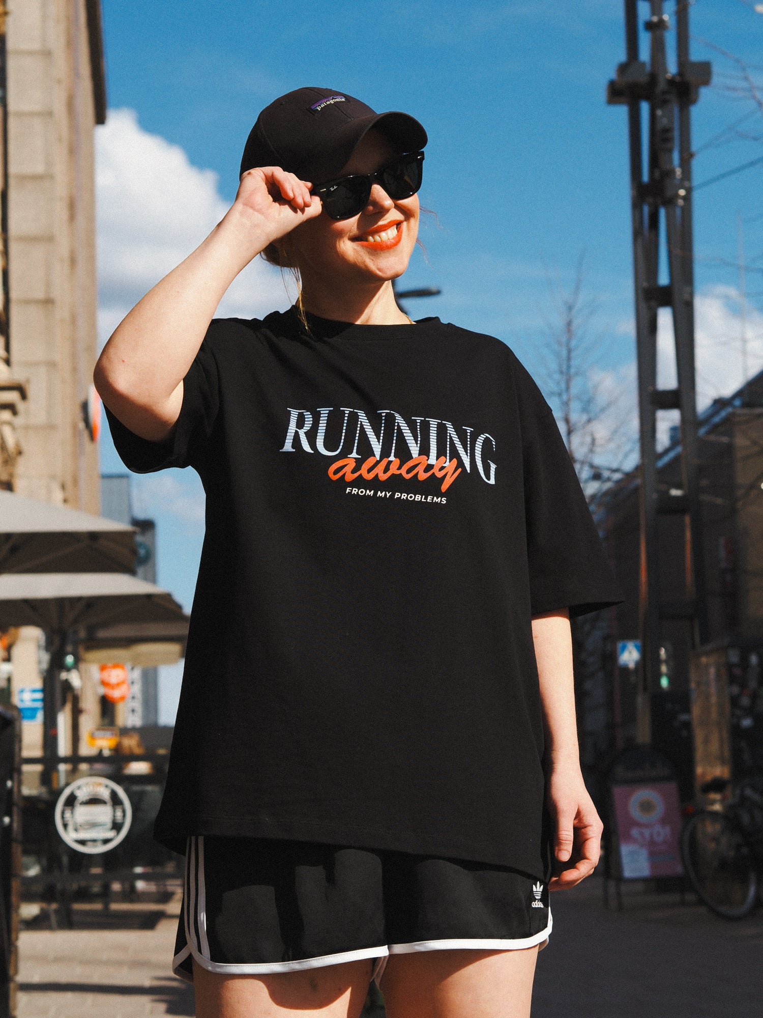 Running Signature Tee, Black